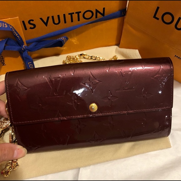 Louis Vuitton Handbags - Authentic Louis Vuitton Sarah Wallet